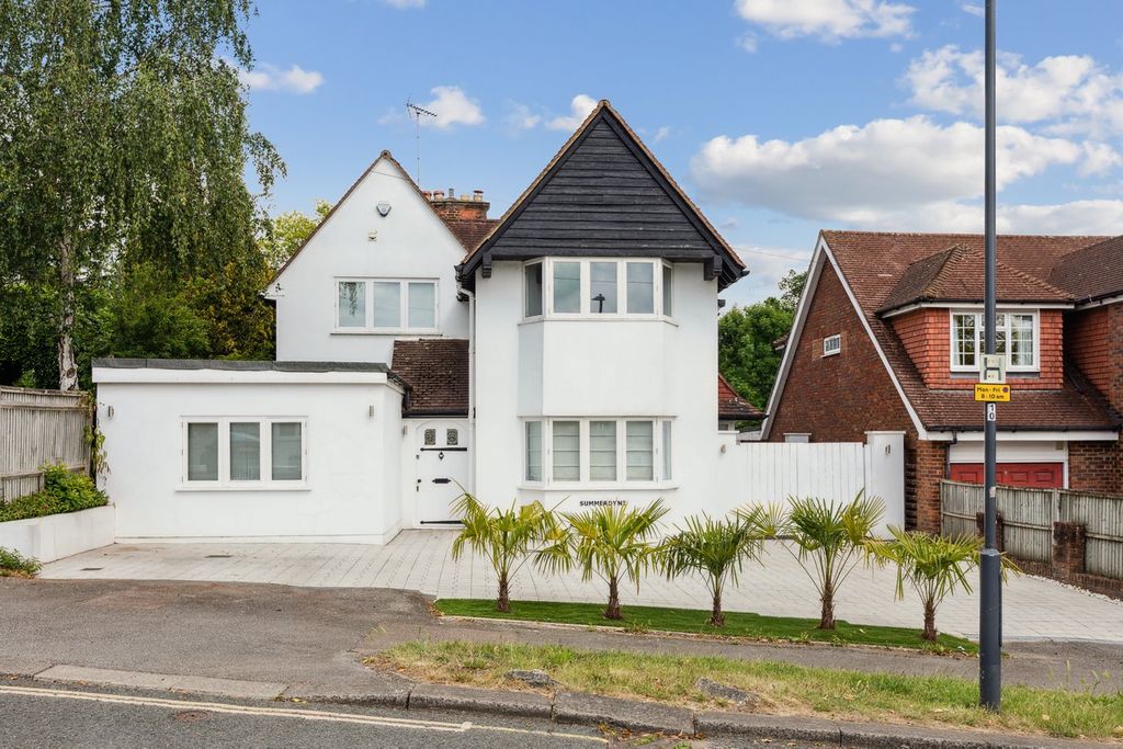 Property photo 1 of 15