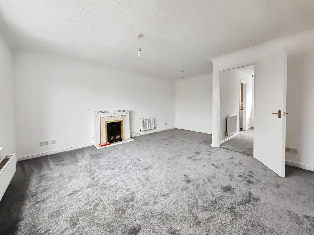 Property photo 3 of 16 1415375E-1000003053.Jpg