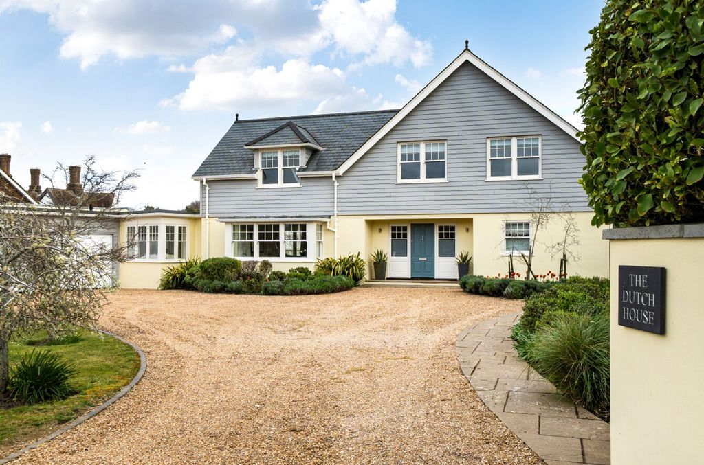 Property photo 1 of 39