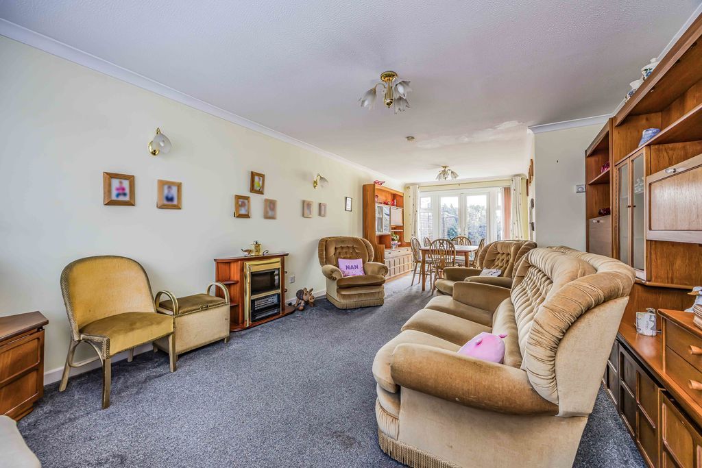 Property photo 2 of 15 Photo 10