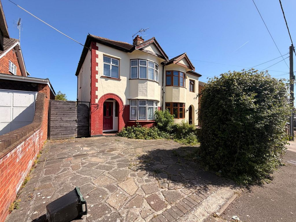 Property photo 1 of 2