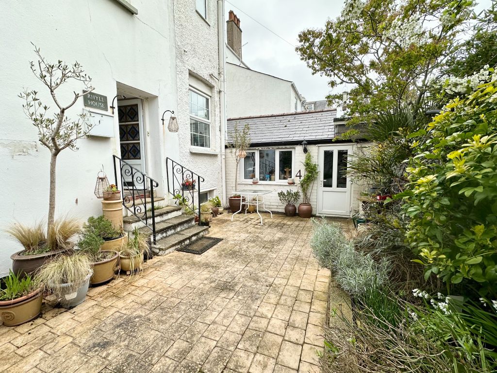 Property photo 2 of 29