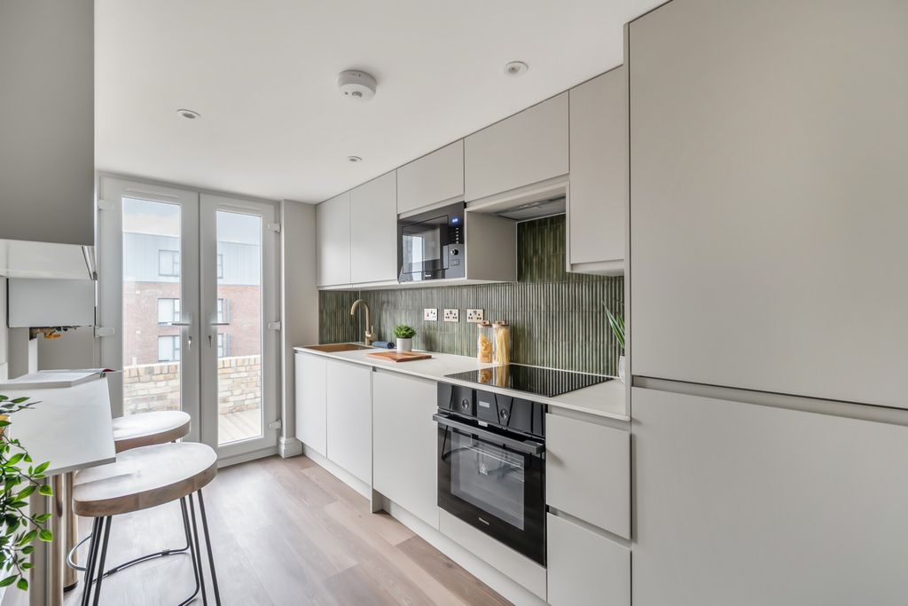 Property photo 2 of 13 Kitchen