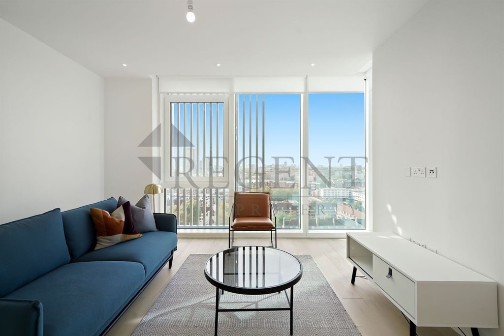 Property photo 2 of 14 Reception