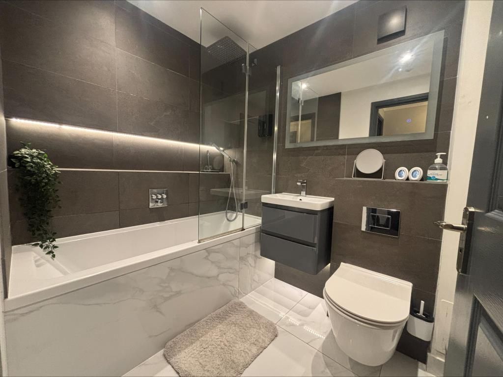 Property photo 3 of 5 3