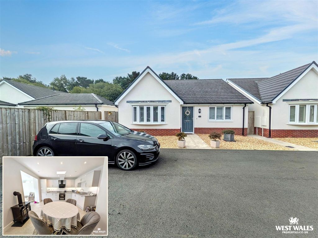 Property photo 1 of 24 18972.Jpg