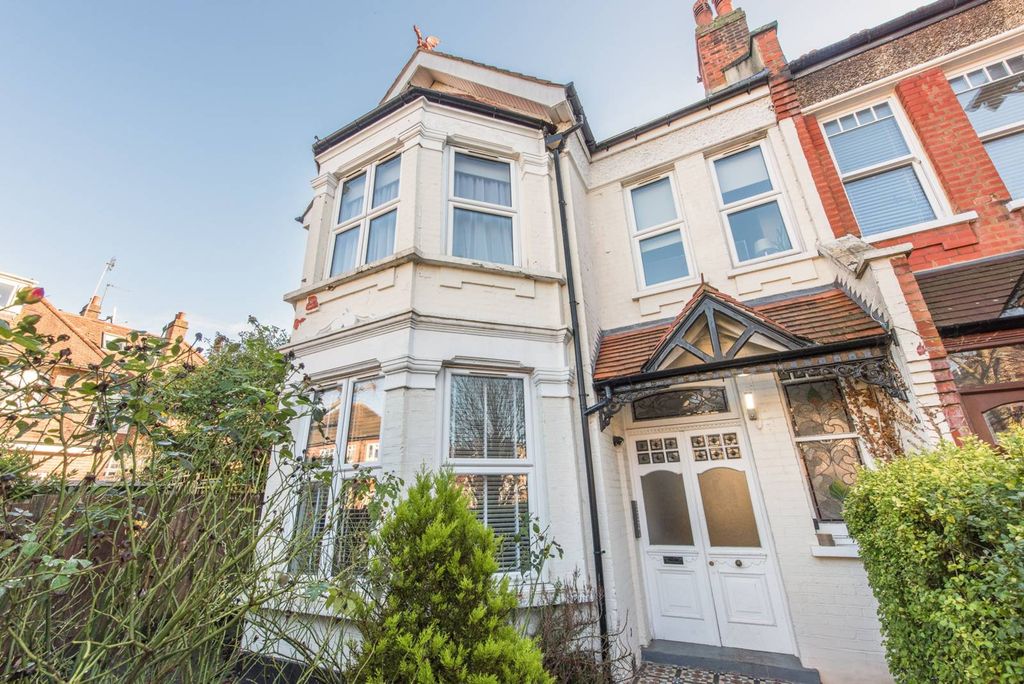 Property photo 1 of 8