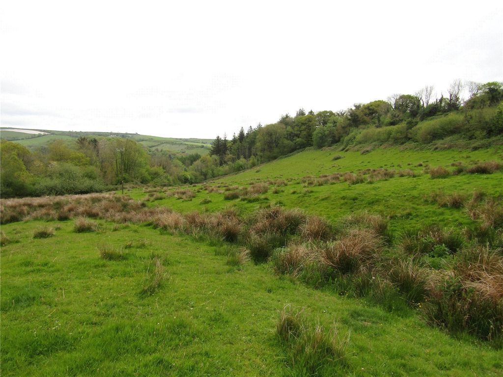 Property photo 3 of 5 Picture No. 09