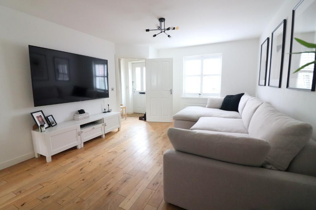 Property photo 3 of 16 Photo 3