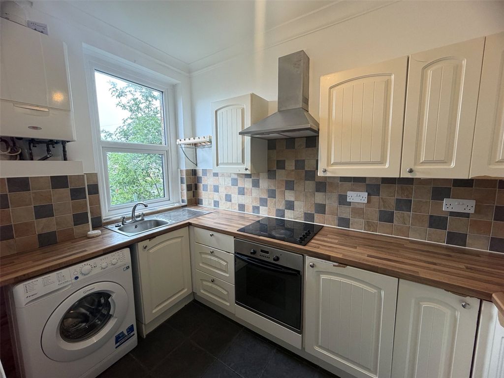 Property photo 2 of 9 Picture No. 05