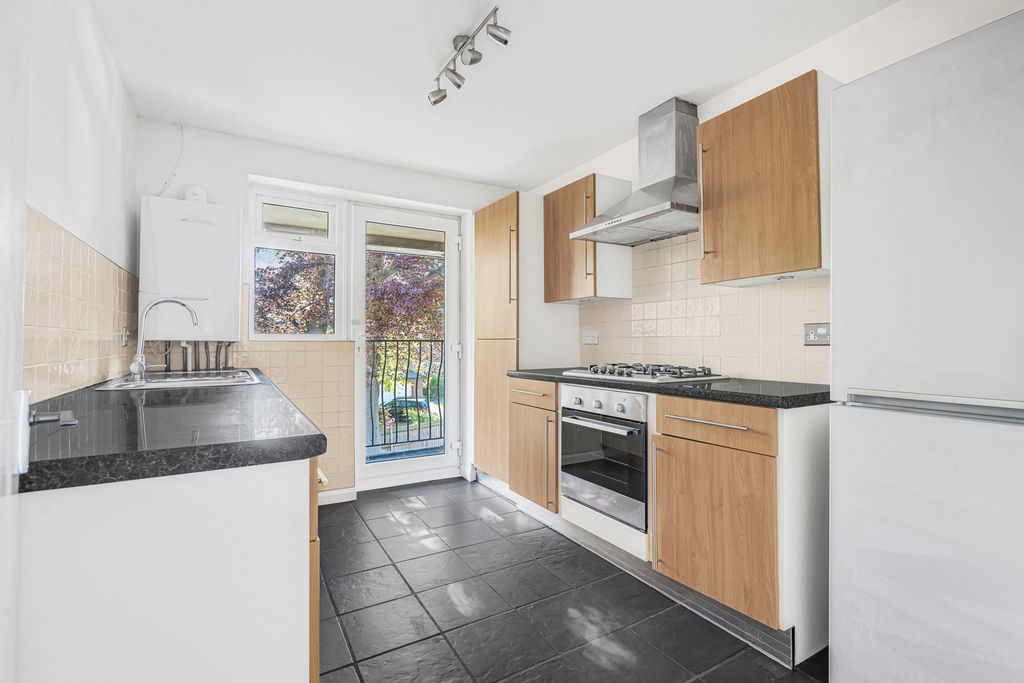 Property photo 2 of 10 10_80193