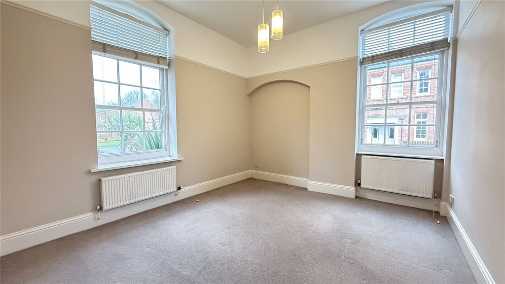 Property photo 2 of 9 Sitting Room