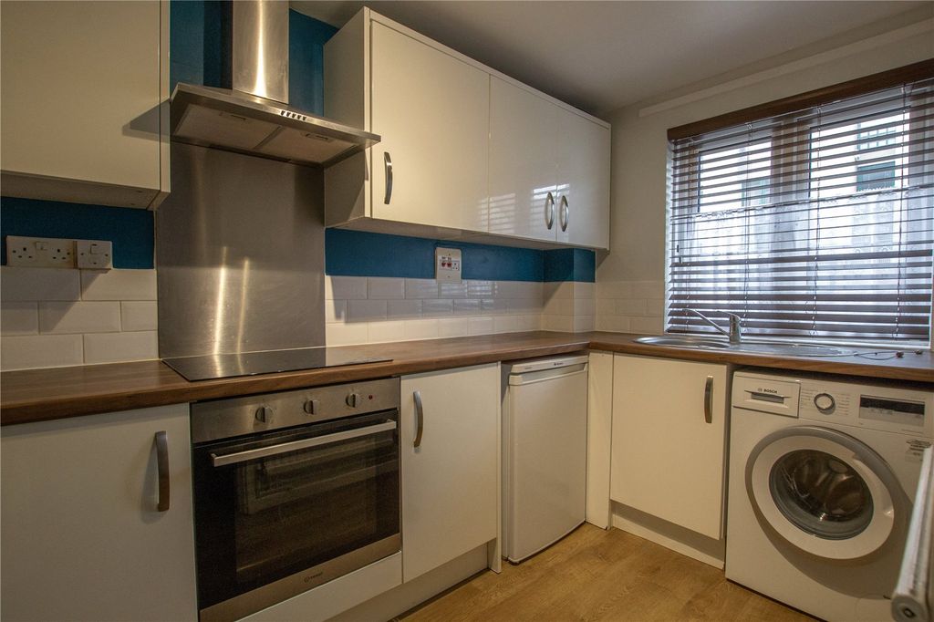 Property photo 2 of 15 Picture No. 43