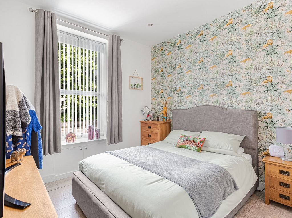 Additional image 6 of 2 bed flat for saleVictoria Road, Barnstaple EX32