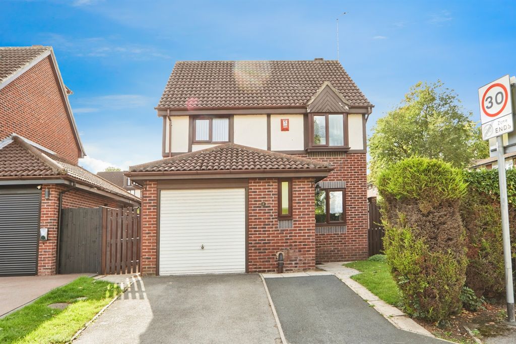 Property photo 1 of 17