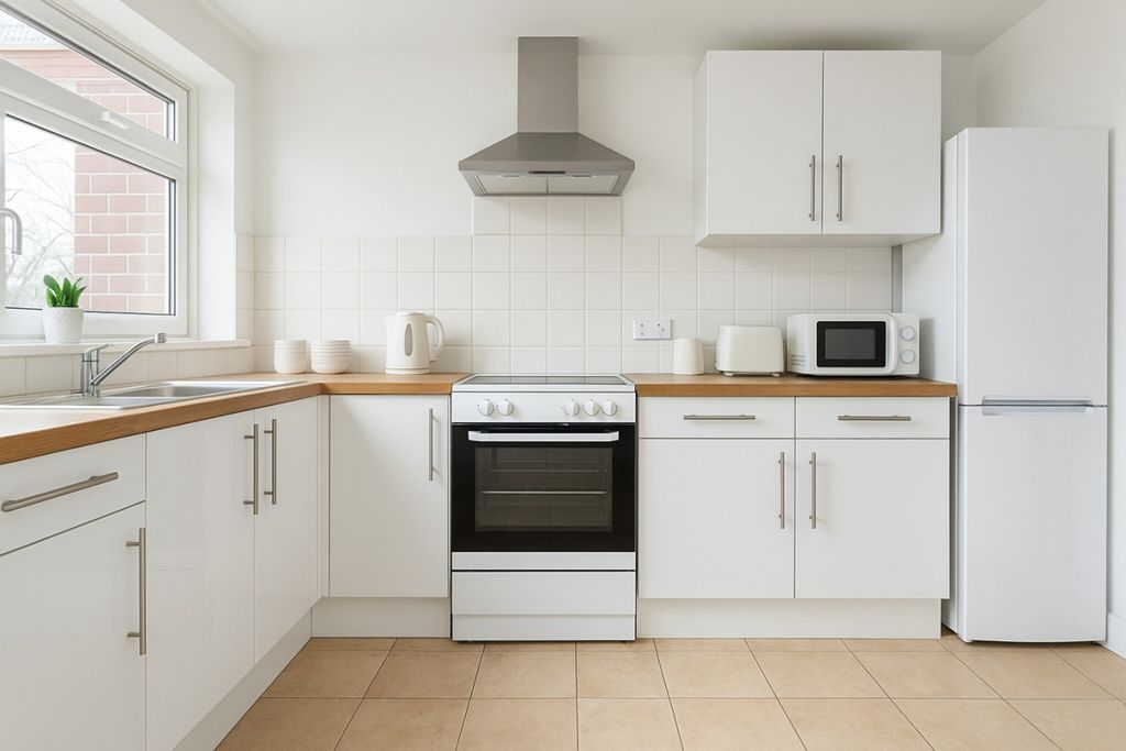 Property photo 2 of 19 Kitchen