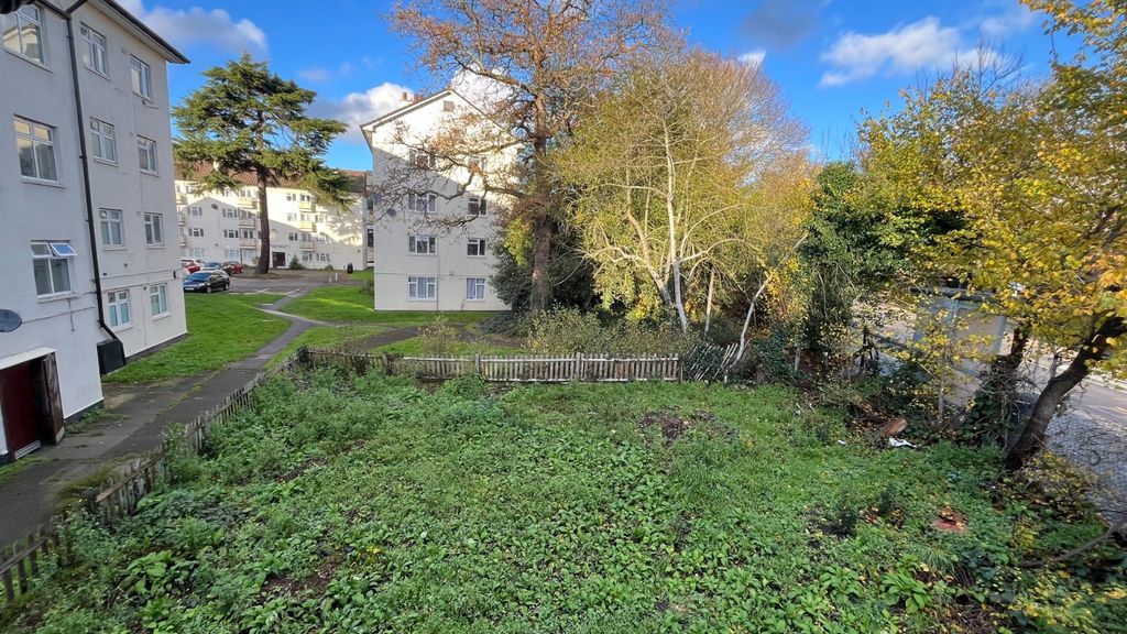 Property photo 2 of 10 Picture No. 05