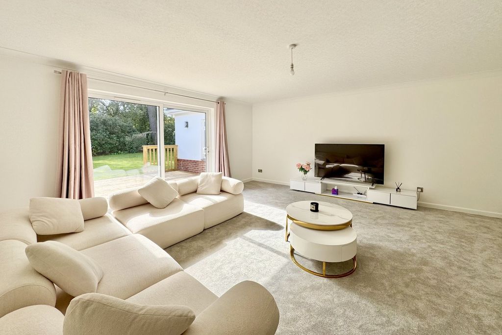 Property photo 3 of 25