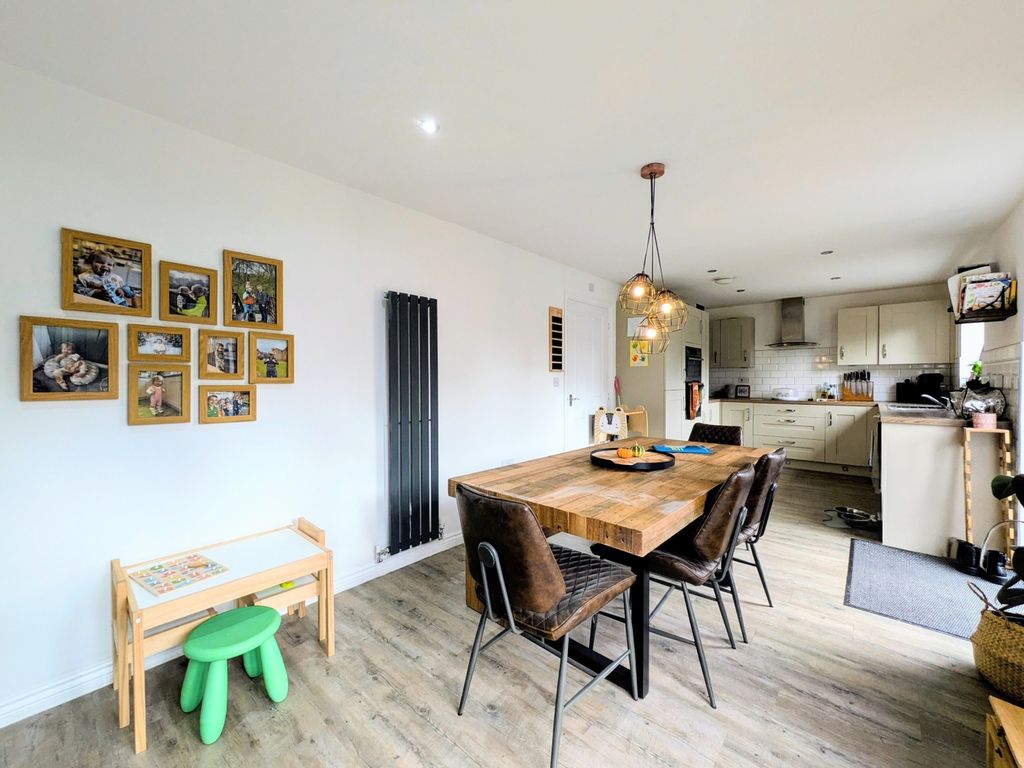 Property photo 3 of 18 1000002045