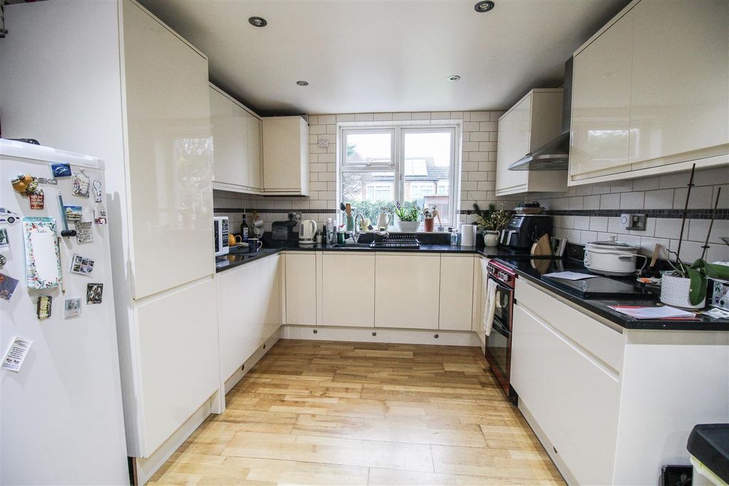 Property photo 3 of 15 Img_5375.Jpg