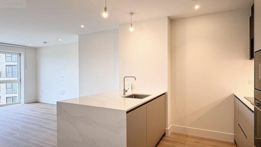 Property photo 3 of 26