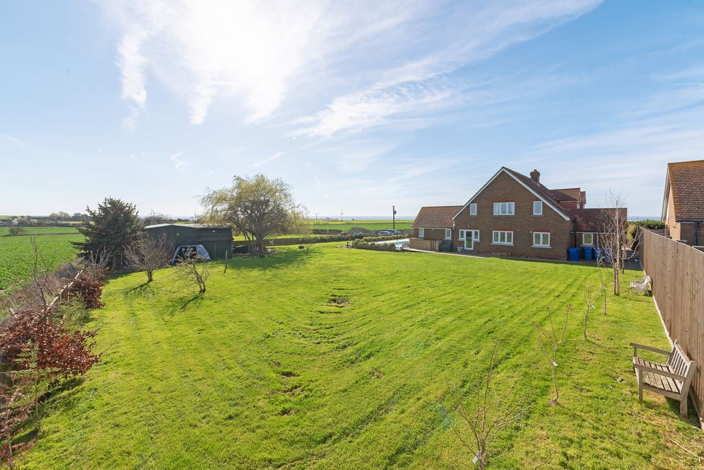 Property photo 2 of 45