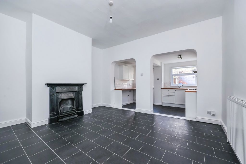 Property photo 3 of 14 Pbox-Img.Jpg