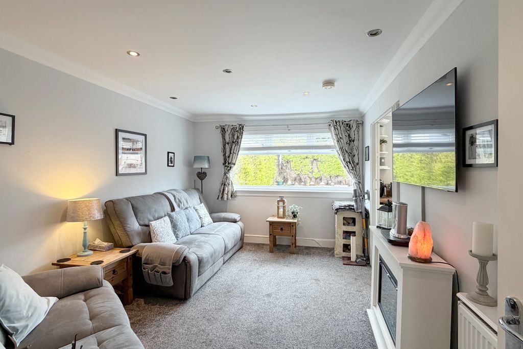 Property photo 3 of 29