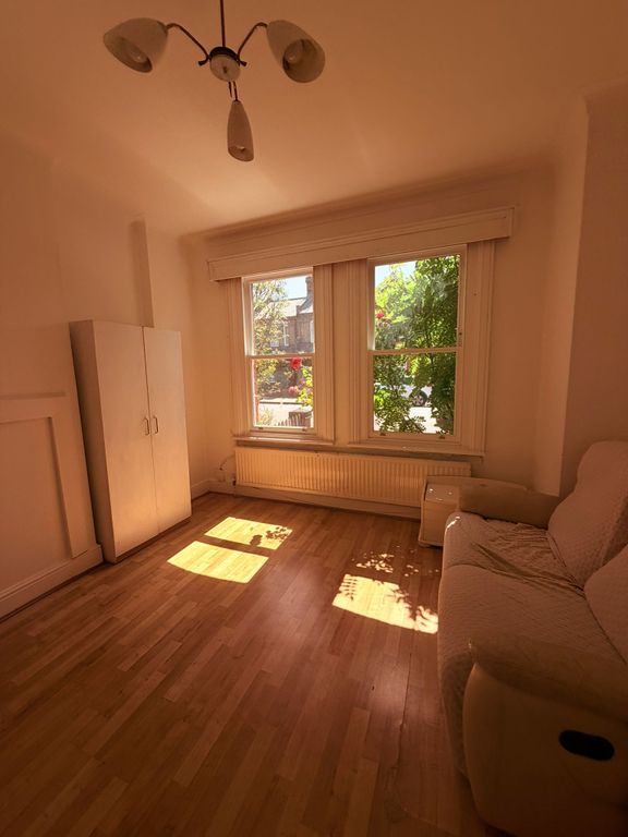 Property photo 1 of 5