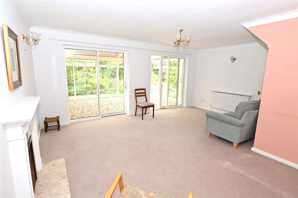 Property photo 2 of 26 Picture No. 13