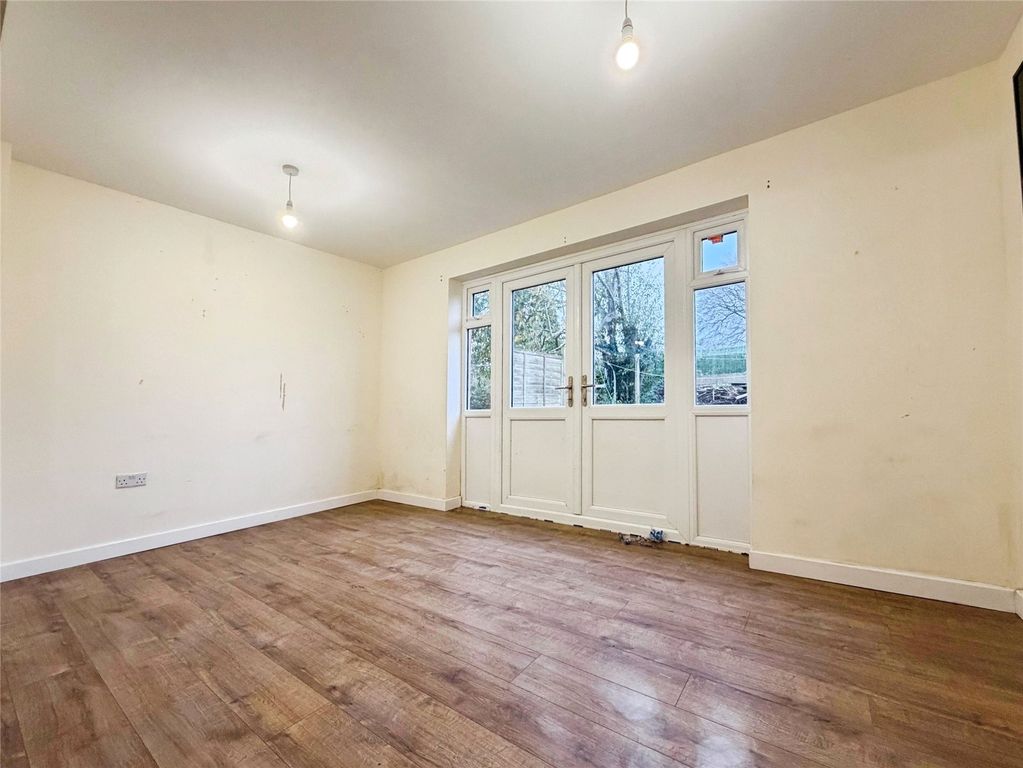 Property photo 2 of 7 Picture No. 02