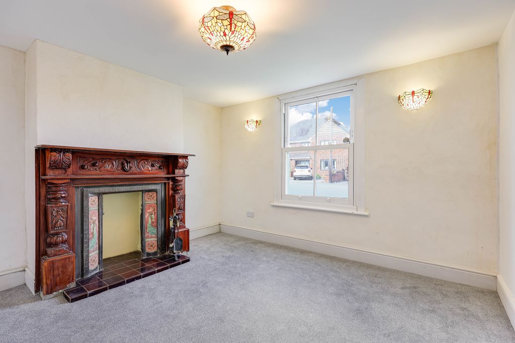 Property photo 3 of 16 Img1080