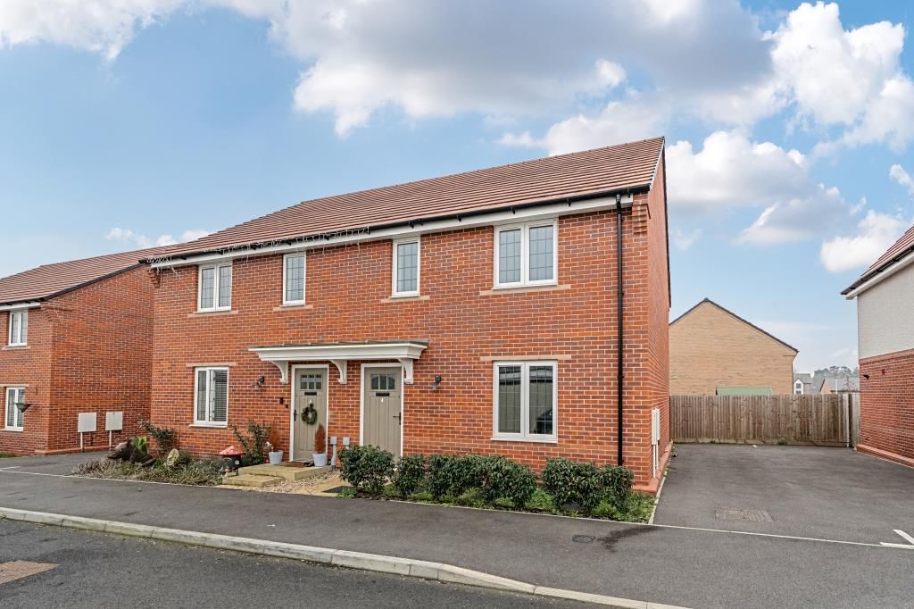 Property photo 1 of 21 External Front