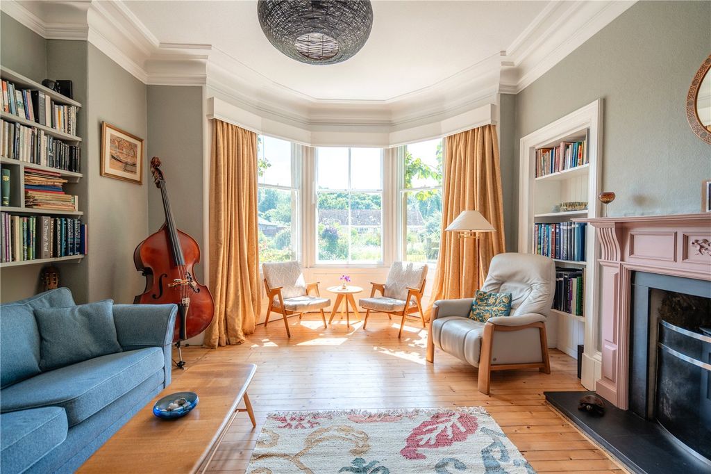 Property photo 2 of 42 Forkneuk Road