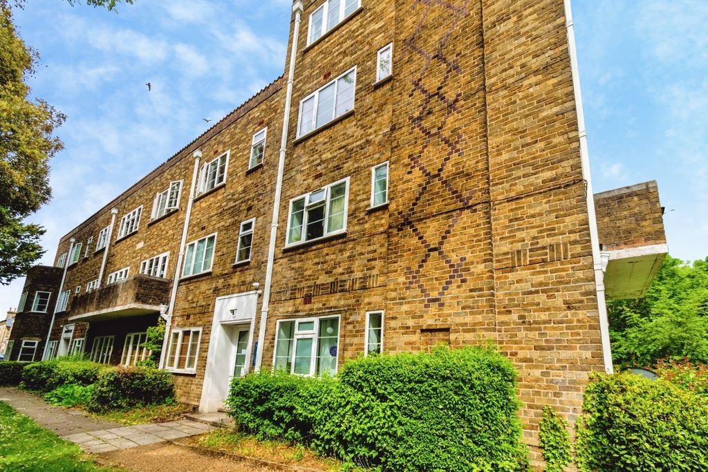 Property photo 1 of 15 Pbox-Img.Jpg