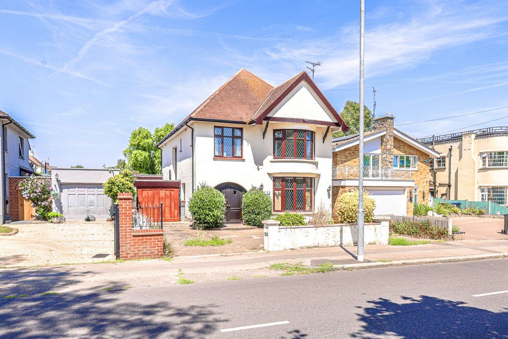 Property photo 1 of 44