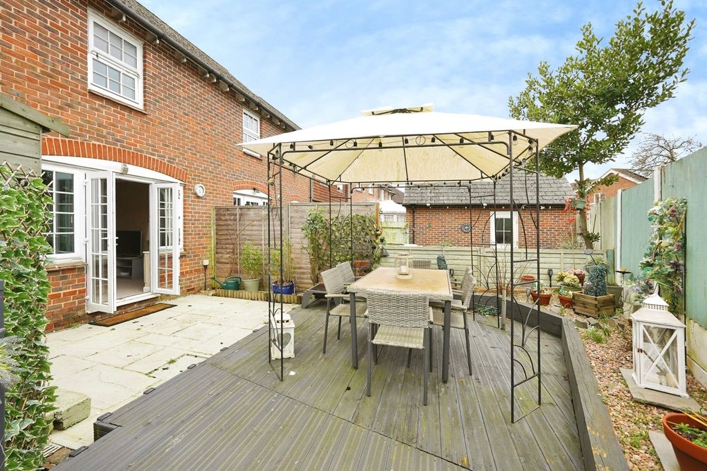 Property photo 1 of 18 Pbox-Img.Jpg