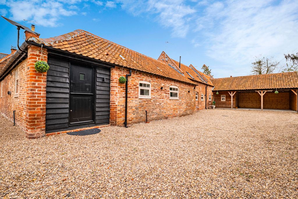 Property photo 3 of 39 Photo 3