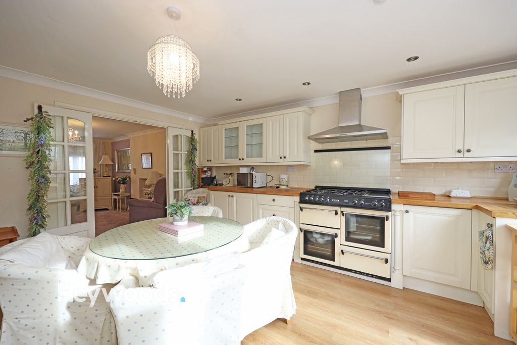 Property photo 3 of 38 099A4761