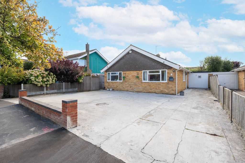 Property photo 1 of 27