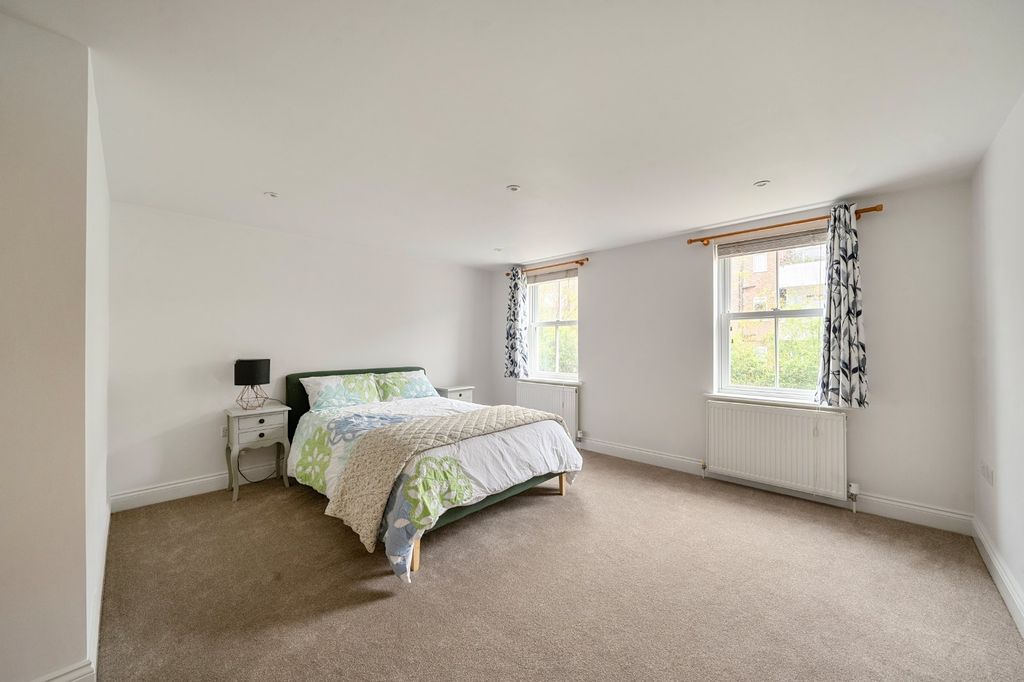 Property photo 3 of 14 Picture No. 27