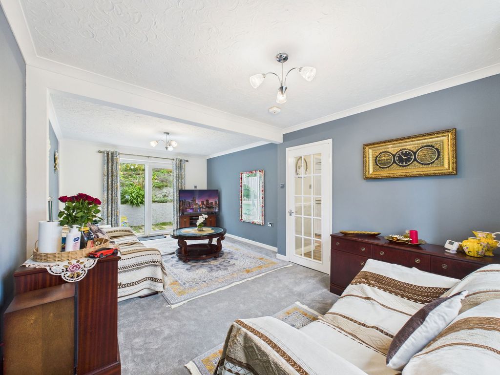 Property photo 2 of 22