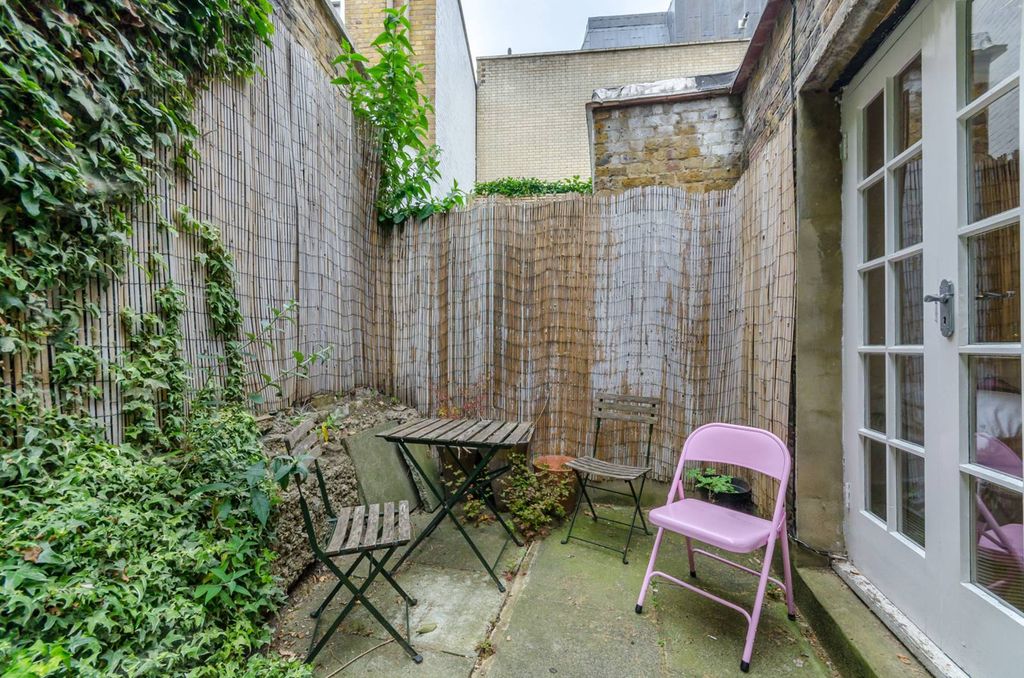 Property photo 1 of 4