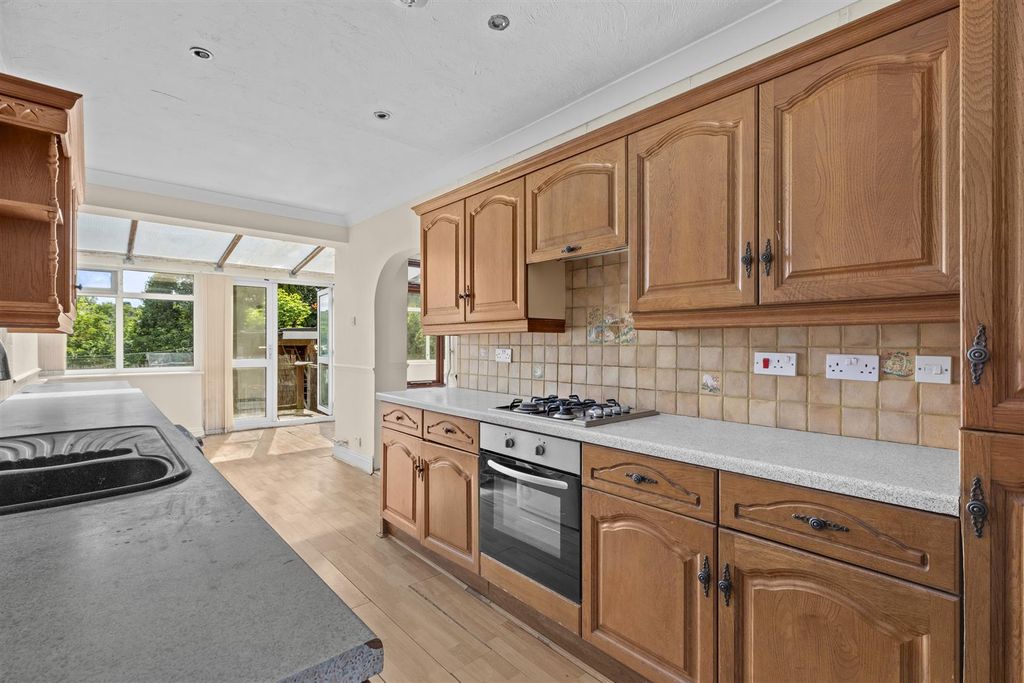 Property photo 3 of 15