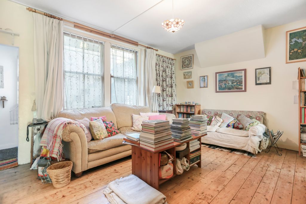 Property photo 2 of 18 296A8264