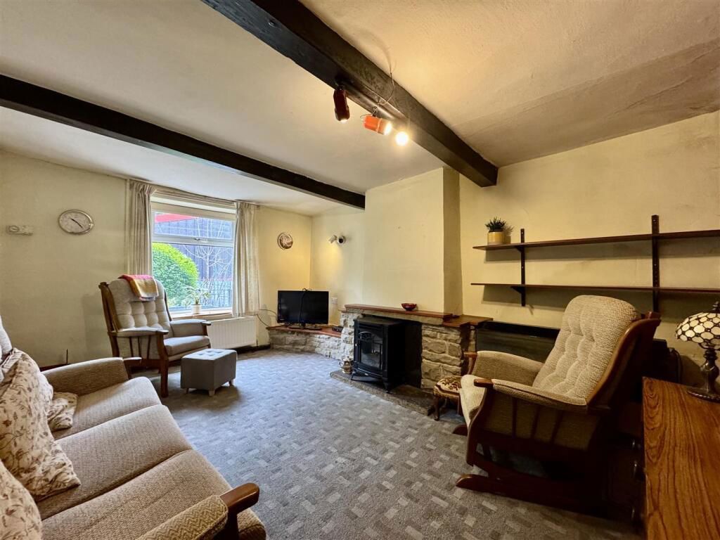 Property photo 2 of 18