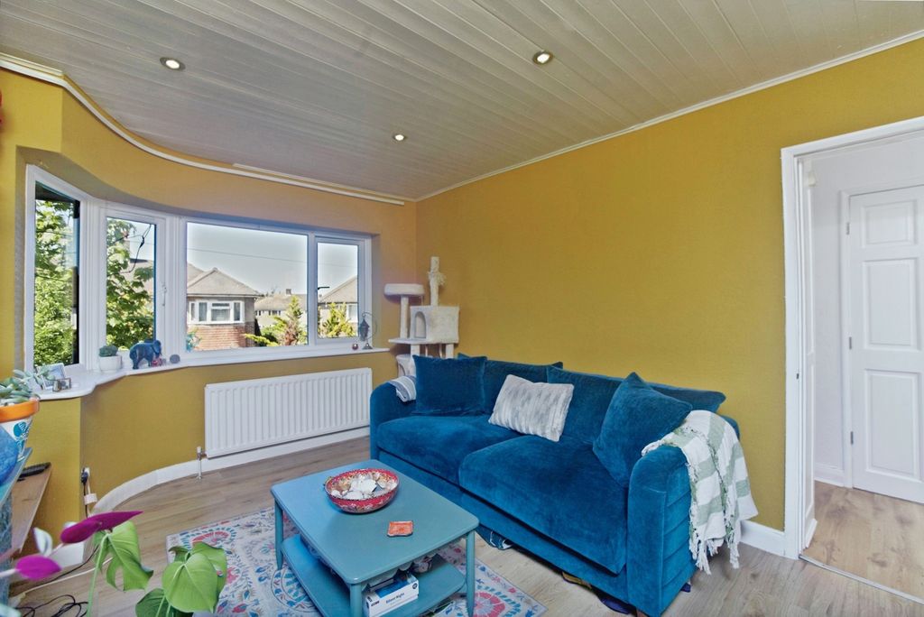 Property photo 3 of 15 Pbox-Img.Jpg