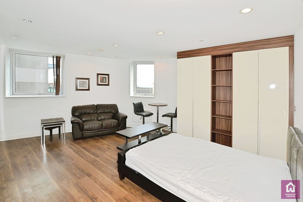 Property photo 3 of 10 Picture No. 04