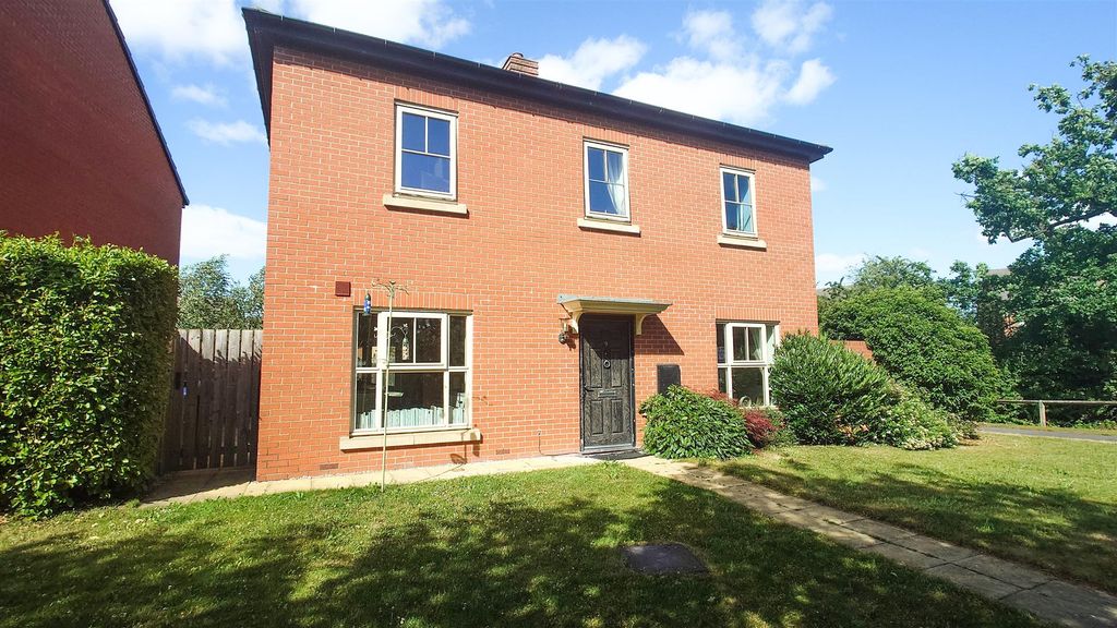 Property photo 1 of 2 Front