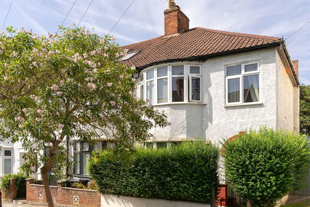 Property photo 1 of 13